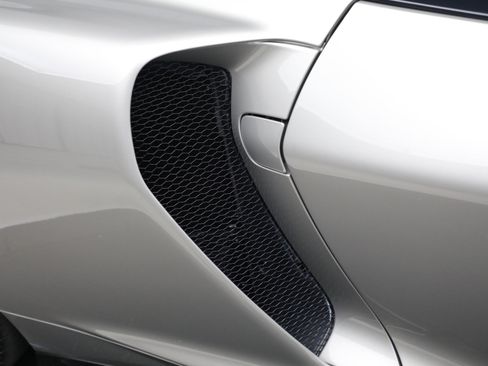 Used 2023 McLaren GT image 28