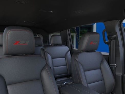 New 2026 Chevrolet Traverse Z71 w/ Enhanced Driving Package image 24