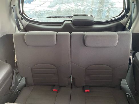 Used 2009 Nissan Pathfinder S RWD image 23