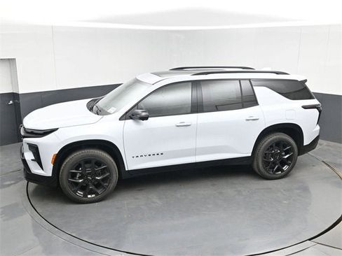 New 2026 Chevrolet Traverse RS w/ LPO, Floor Liner Package image 64