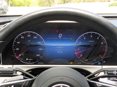 Used 2025 Mercedes-Benz E 350 4MATIC Sedan w/ Winter Package image 32