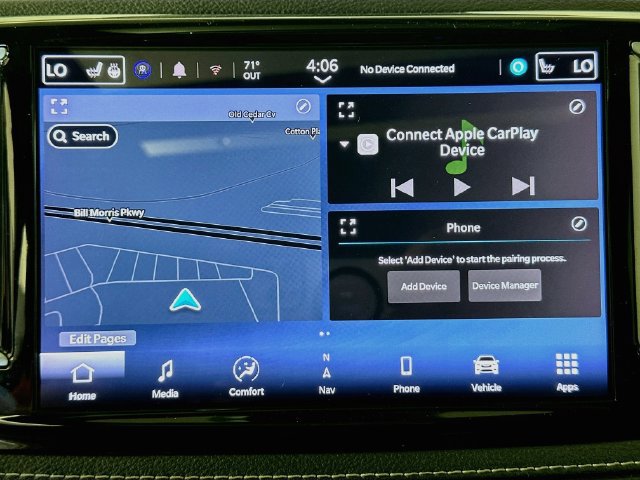 Used 2025 Chrysler Pacifica Limited FWD image 16