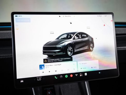 Used 2026 Tesla Model Y Long Range AWD/4WD image 15