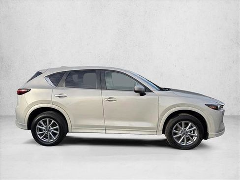 Used 2025 MAZDA CX-5 AWD 2.5 S w/ Preferred Package image 4