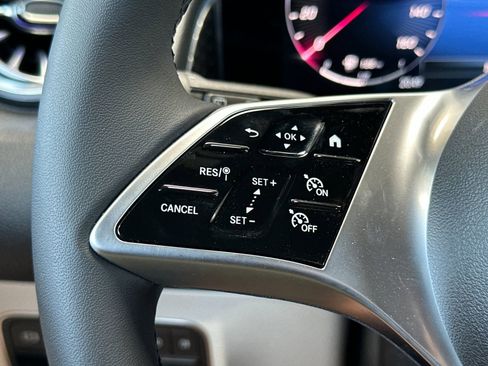 New 2025 Mercedes-Benz GLB 250 4MATIC image 25