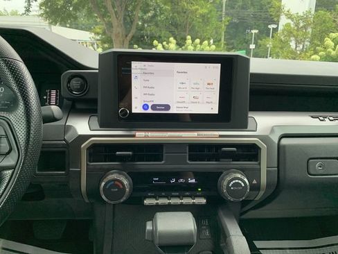 Used 2025 Toyota Tacoma SR5 RWD image 21