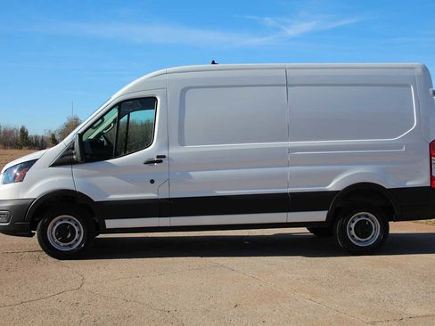 New 2024 Ford Transit 250 148 Medium Roof image 5
