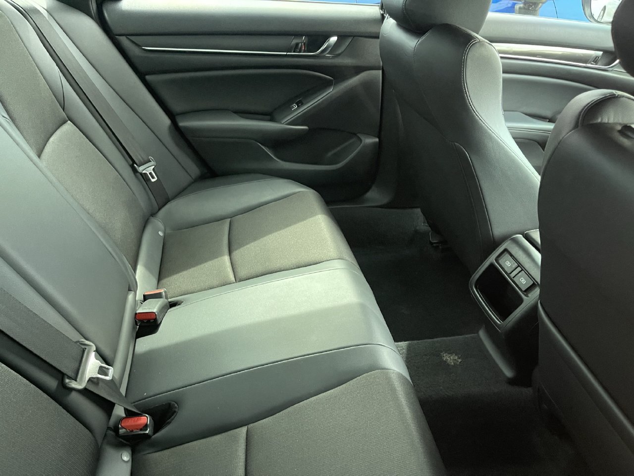 Used 2022 Honda Accord Sport image 8