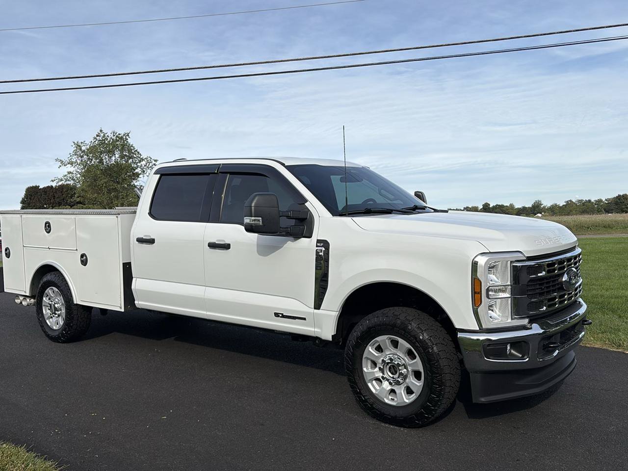 Used 2024 Ford F250 XLT w/ FX4 Off-Road Package AWD/4WD image 4