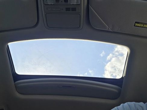 Used 2012 Honda Odyssey EX-L image 18