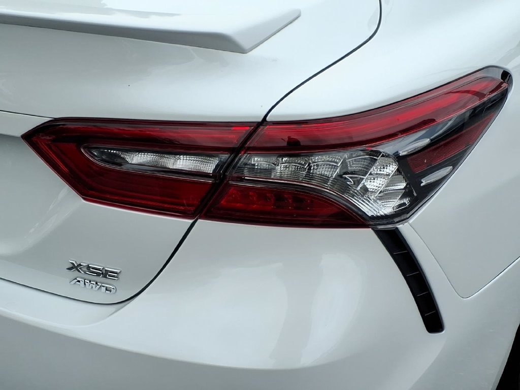 Used 2022 Toyota Camry XSE w/ Cold Weather Package AWD/4WD image 9