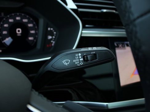 New 2025 Audi Q3 2.0T Premium image 14