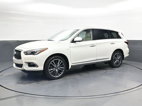 Used 2017 INFINITI QX60 Luxe w/ Deluxe Technology Package AWD/4WD image 9