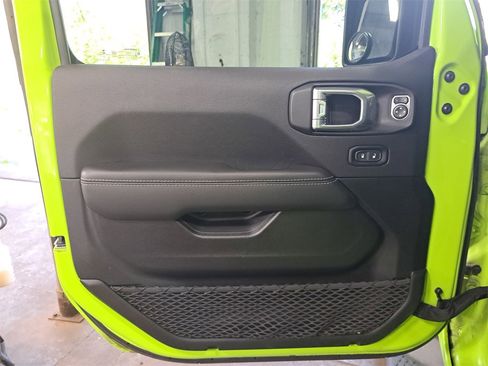 Used 2021 Jeep Wrangler Unlimited Sahara w/ Uconnect 4C Nav & Sound Group image 25