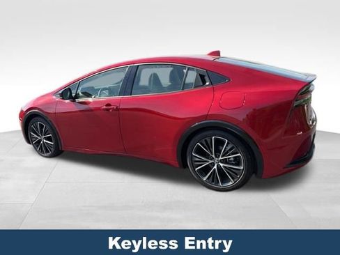 Used 2024 Toyota Prius XLE image 5