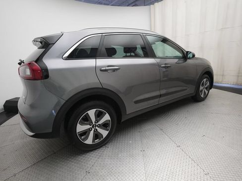 Used 2017 Kia Niro LX FWD image 34