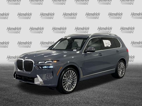 Certified 2026 BMW X7 xDrive40i w/ Premium Package AWD/4WD image 3