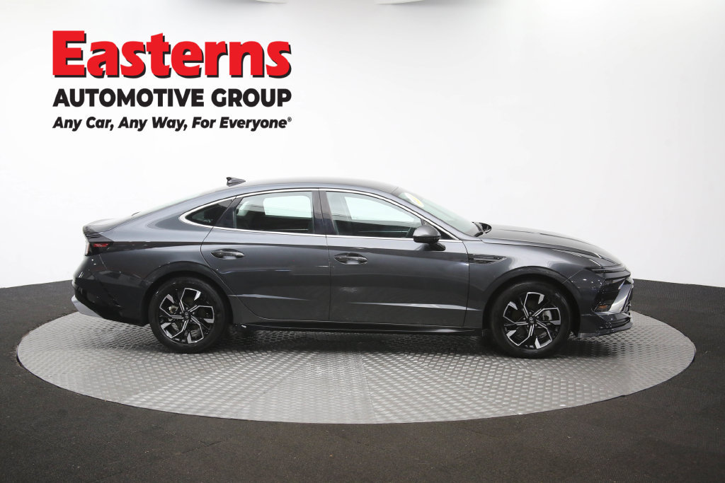 Used 2025 Hyundai Sonata SEL FWD image 48