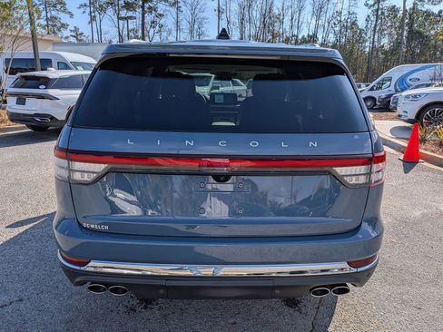 Certified 2025 Lincoln Aviator Reserve image 6