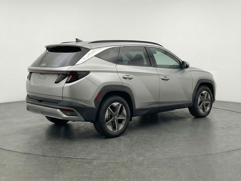 Used 2025 Hyundai Tucson SEL AWD/4WD image 9