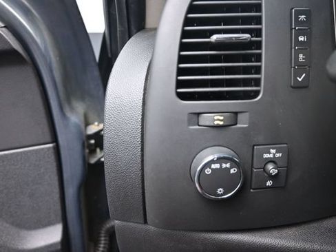 Used 2011 Chevrolet Silverado 1500 LT w/ All-Star Edition RWD image 15