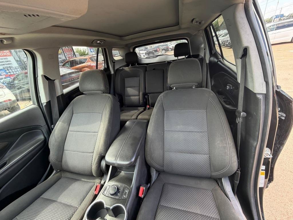 Used 2023 GMC Terrain SLE w/ Driver Convenience Package FWD image 18