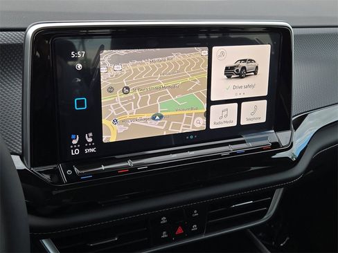 New 2025 Volkswagen Atlas Cross Sport SEL Premium R-Line image 22