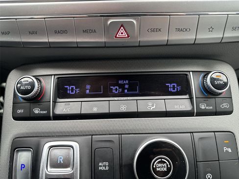 Used 2020 Hyundai Palisade SEL FWD image 19