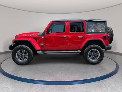 Used 2021 Jeep Wrangler Unlimited Sahara AWD/4WD image 3