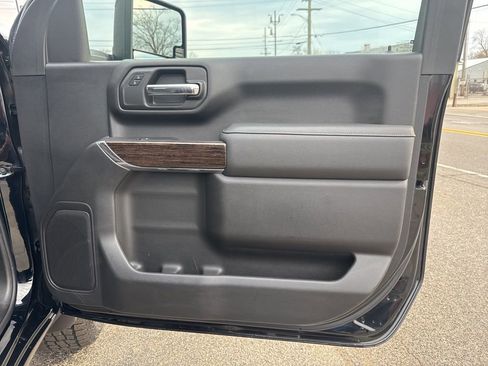 Used 2025 GMC Sierra 2500 SLE w/ SLE Convenience Package AWD/4WD image 24