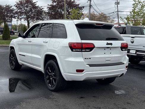 Used 2020 Jeep Grand Cherokee Altitude AWD/4WD image 6