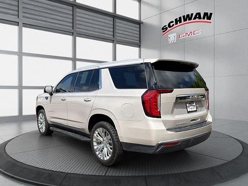Used 2021 GMC Yukon SLT w/ SLT Luxury Plus Package AWD/4WD image 6