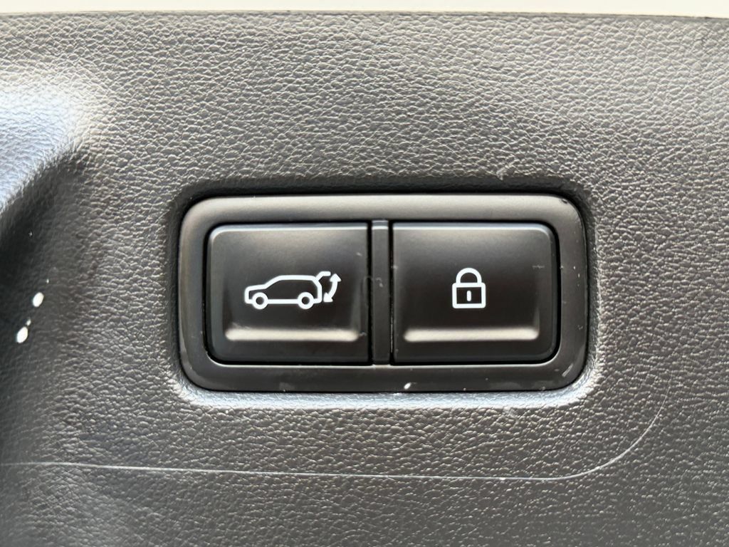 Used 2024 Hyundai Santa Fe SEL FWD image 35