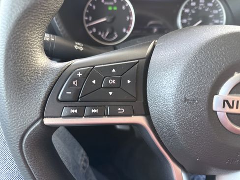 Used 2023 Nissan Sentra SV image 26