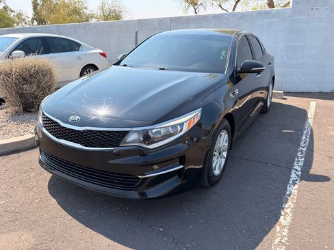 Used 2017 Kia Optima LX FWD image 2