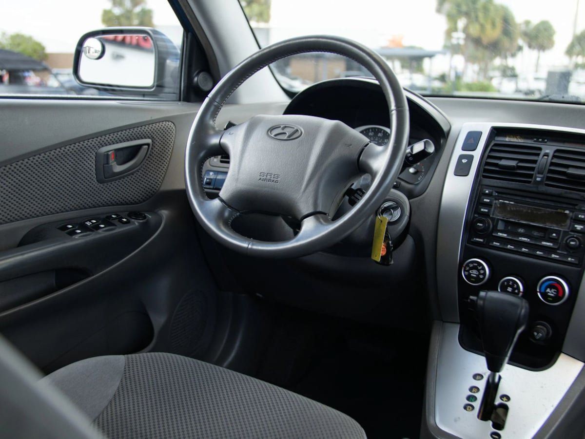 Used 2006 Hyundai Tucson Limited FWD image 30