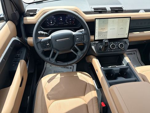 New 2026 Land Rover Defender 110 X-Dynamic SE AWD/4WD image 17