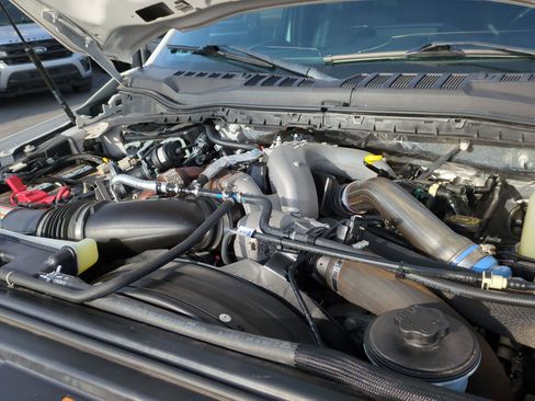 Used 2022 Ford F350 Platinum image 35