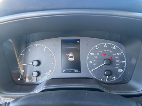 Used 2025 Toyota Corolla LE image 38
