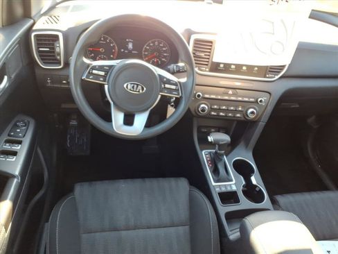 Used 2021 Kia Sportage LX image 10