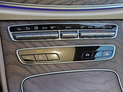 Certified 2021 Mercedes-Benz E 350 4MATIC Sedan image 20