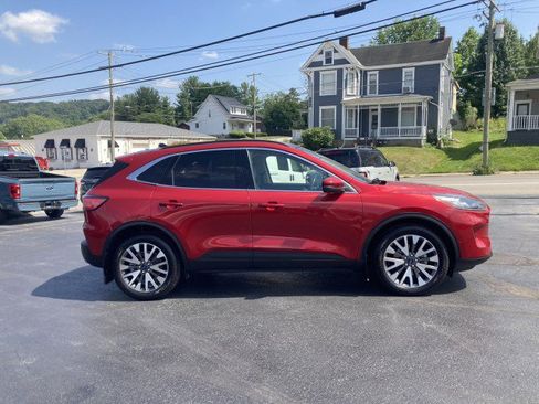 Used 2020 Ford Escape Titanium AWD/4WD image 5