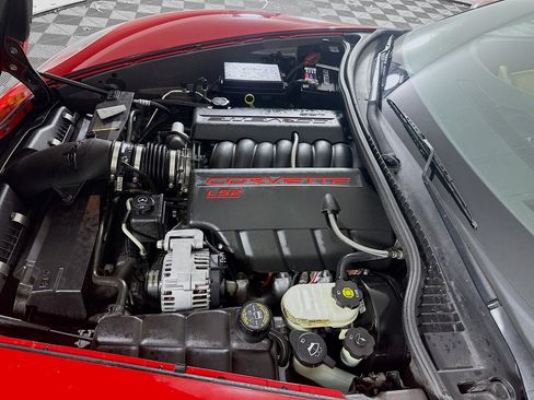 Used 2005 Chevrolet Corvette Coupe w/ Preferred Equipment Group image 27