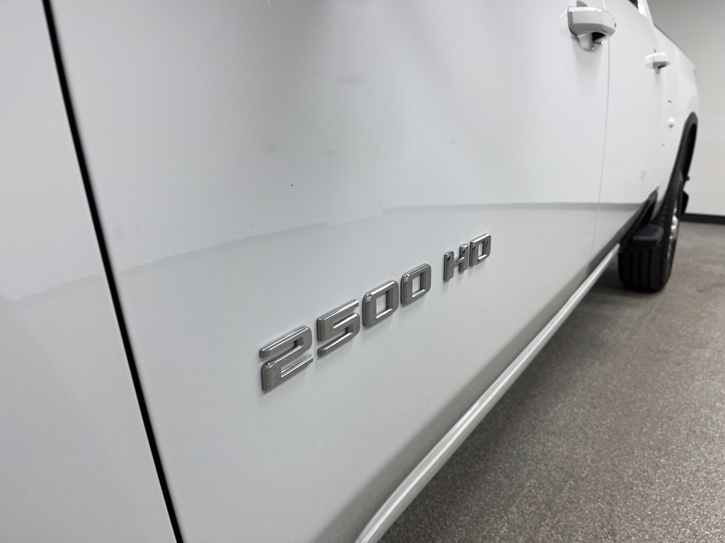Used 2026 Chevrolet Silverado 2500 LT AWD/4WD image 13