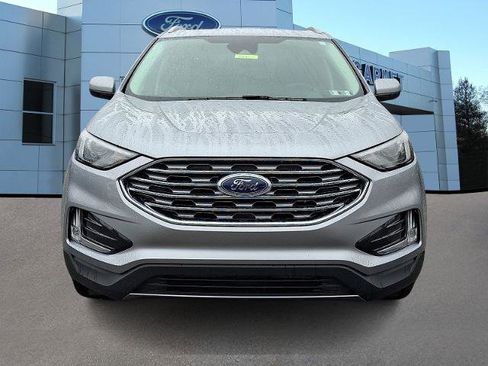 Certified 2022 Ford Edge SEL w/ Convenience Package image 2