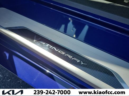 Used 2025 Chevrolet Corvette Stingray Convertible w/ 1LT RWD image 17