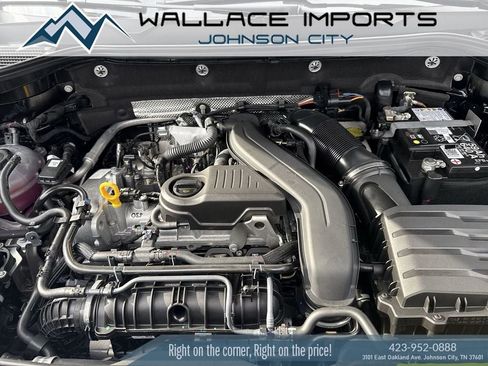 New 2026 Volkswagen Taos SEL image 17