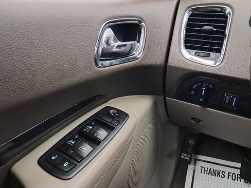 Used 2011 Dodge Durango Crew w/ Entry Nav/Commuter Group image 11