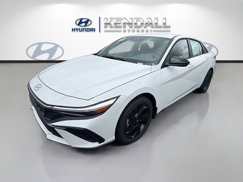 New 2026 Hyundai Elantra Sport FWD image 3