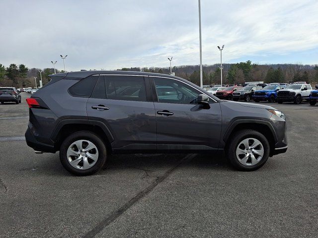 Used 2023 Toyota RAV4 LE FWD image 9